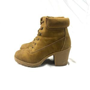 Zigi Soho Kiana Lumberjack Tan/Wheat Block Heel Combat Suede Boots Sz 7.5